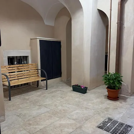 Dimora Piazza Palazzo LʼAquila